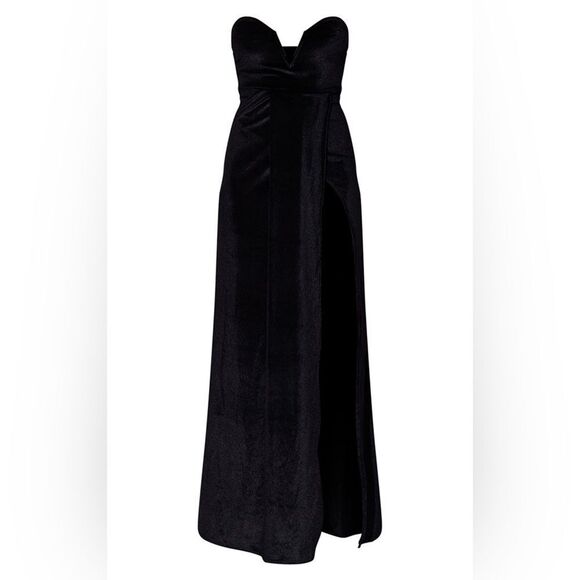 Black velvet draped wrap strapless dress from PLT
8018 - Picture 2 of 5